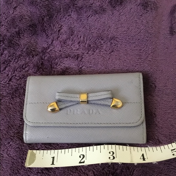 Authentic Prada Saffiano Ribbone Motif  Leather 5 Key Holder - Picture 12 of 13